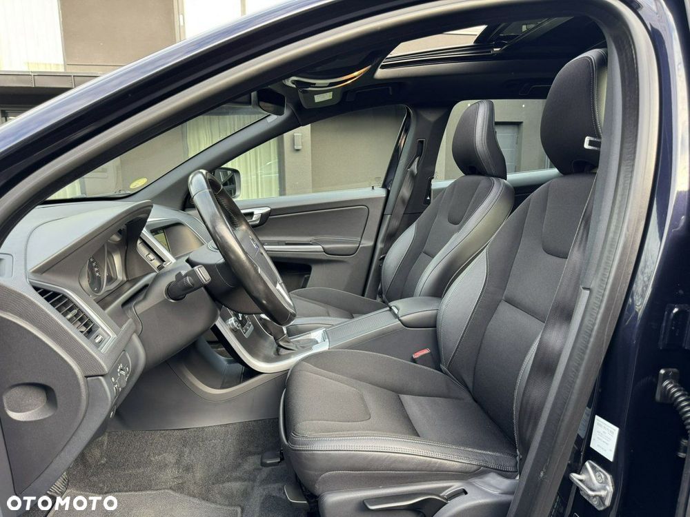 Volvo XC 60 D4 AWD Geartronic Momentum - 15