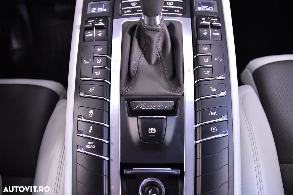 Porsche Macan S - 17