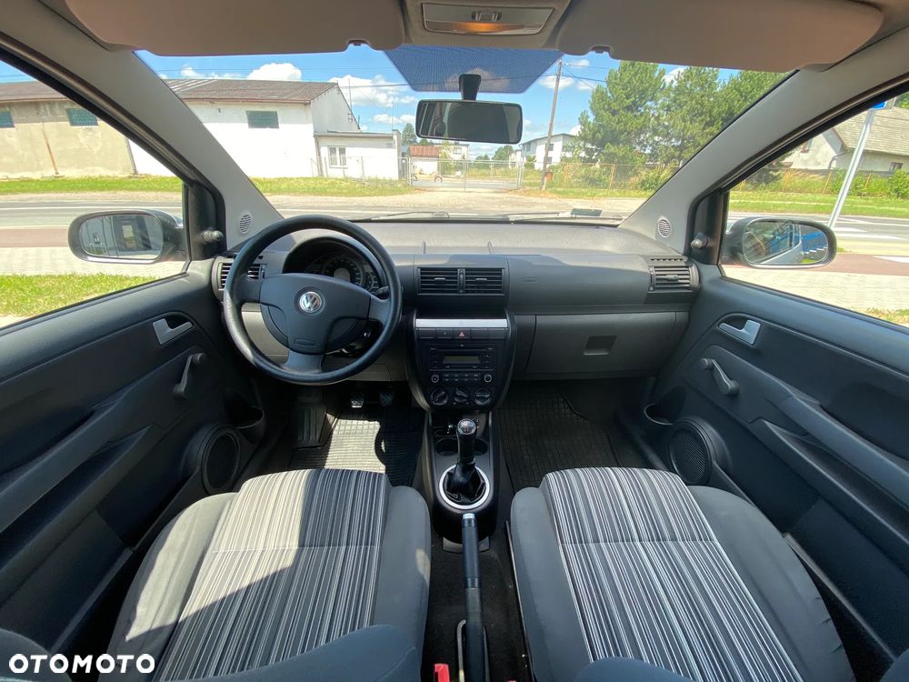 Volkswagen Fox 1.2 - 10