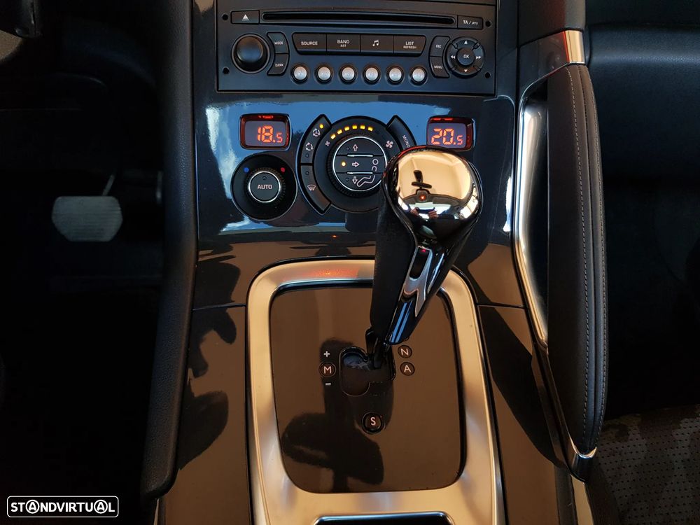 Peugeot 3008 1.6 HDi Sport CMP6 - 21