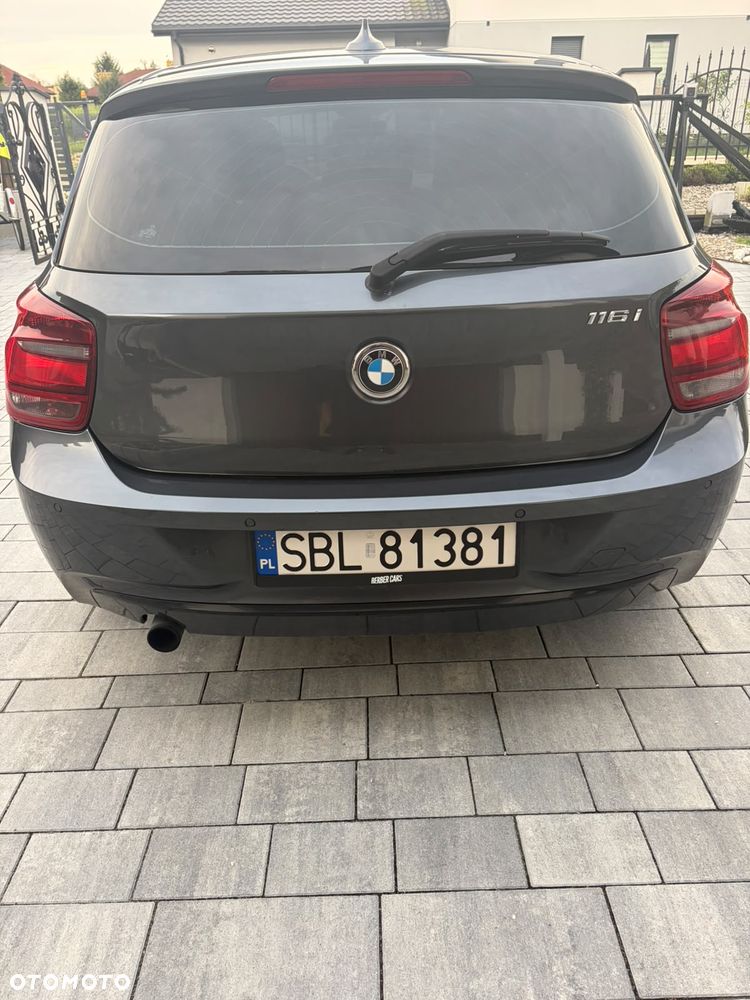 BMW Seria 1 116i - 12