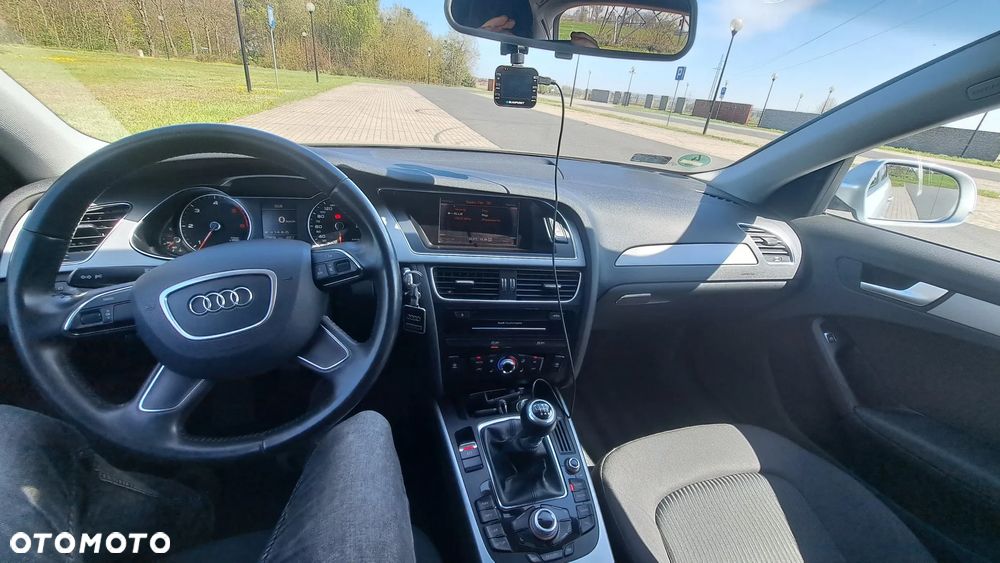 Audi A4 Avant 2.0 TDI DPF Attraction - 12