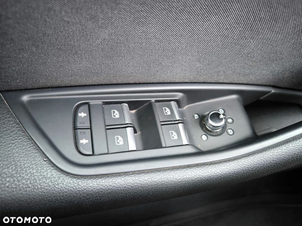 Audi A4 Avant 2.0 TDI S tronic - 23