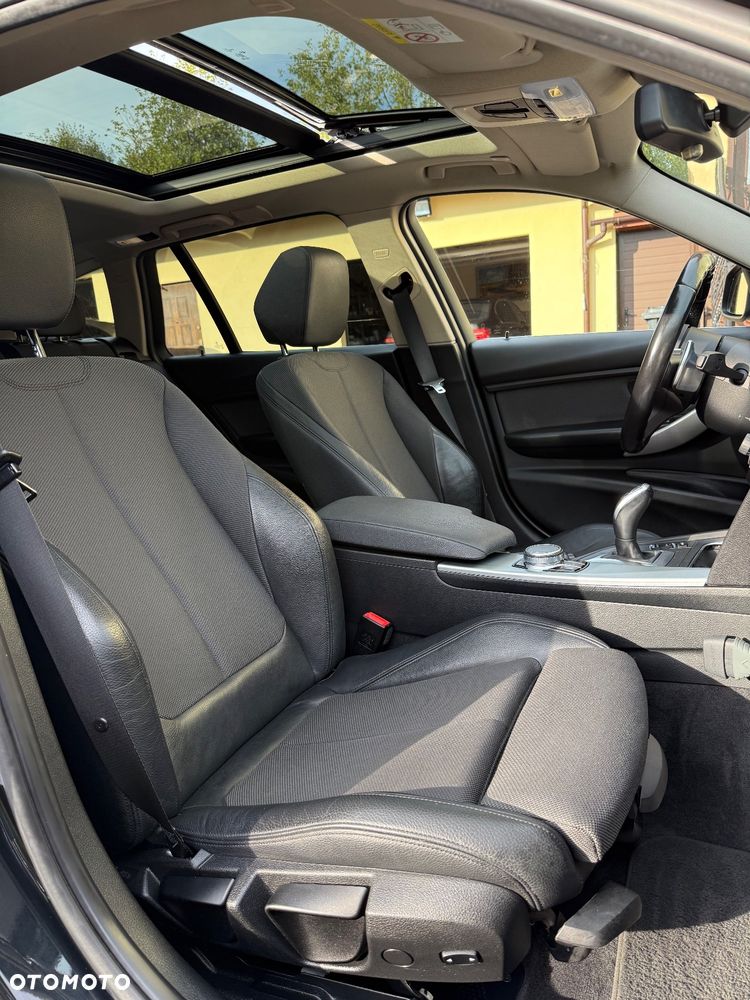 BMW Seria 3 320d Touring Sport-Aut Efficient Dynamics Edition Sport Line - 30