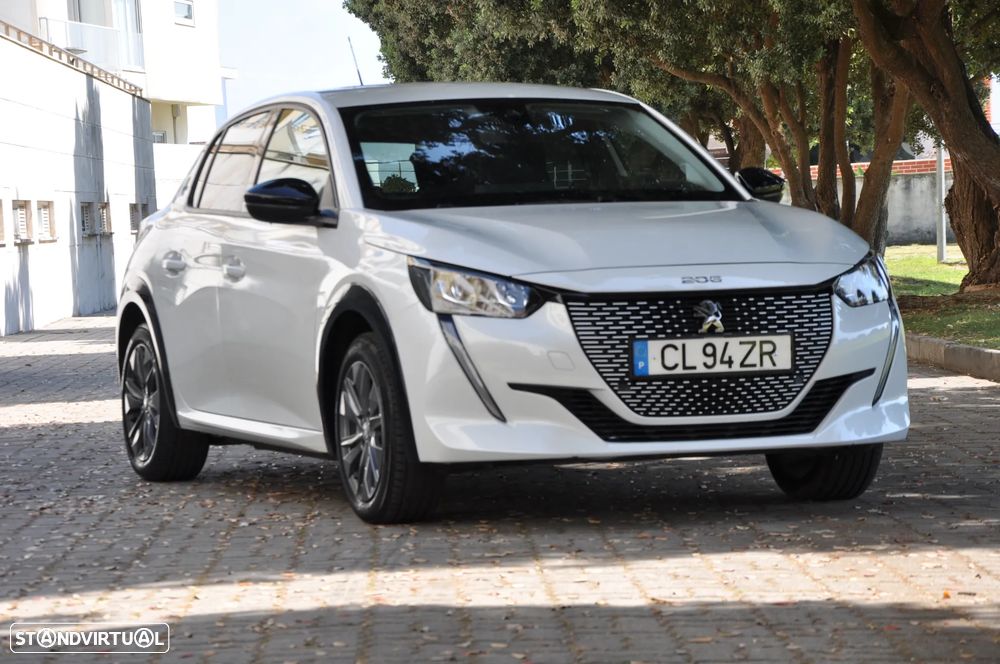 Peugeot e-208 E-Style - 10