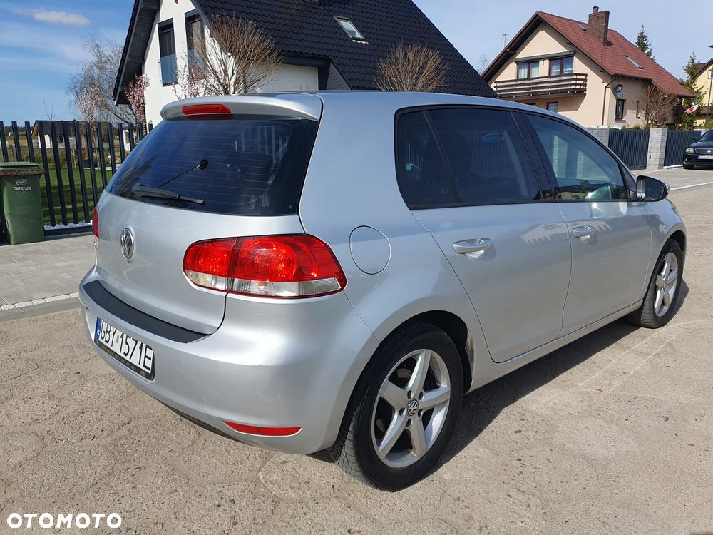 Volkswagen Golf 1.6 Comfortline - 4