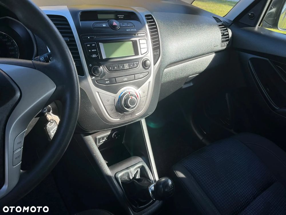 Hyundai ix20 1.4 Trend - 14