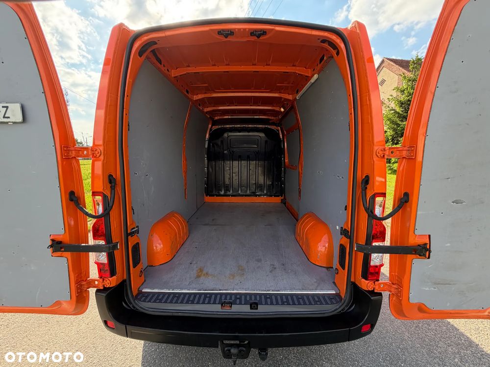 Opel Movano * 2.3 / 135KM * L2H2 / Średni / Podwyższany * Furgon / Blaszak * - 19