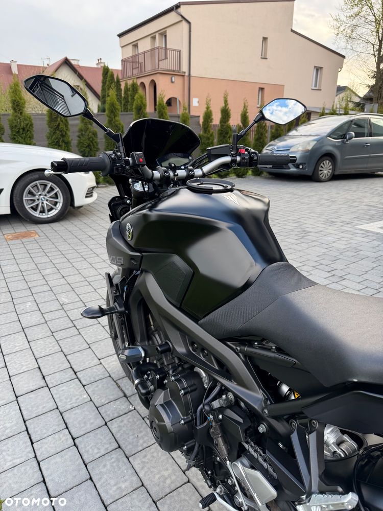 Yamaha MT - 8