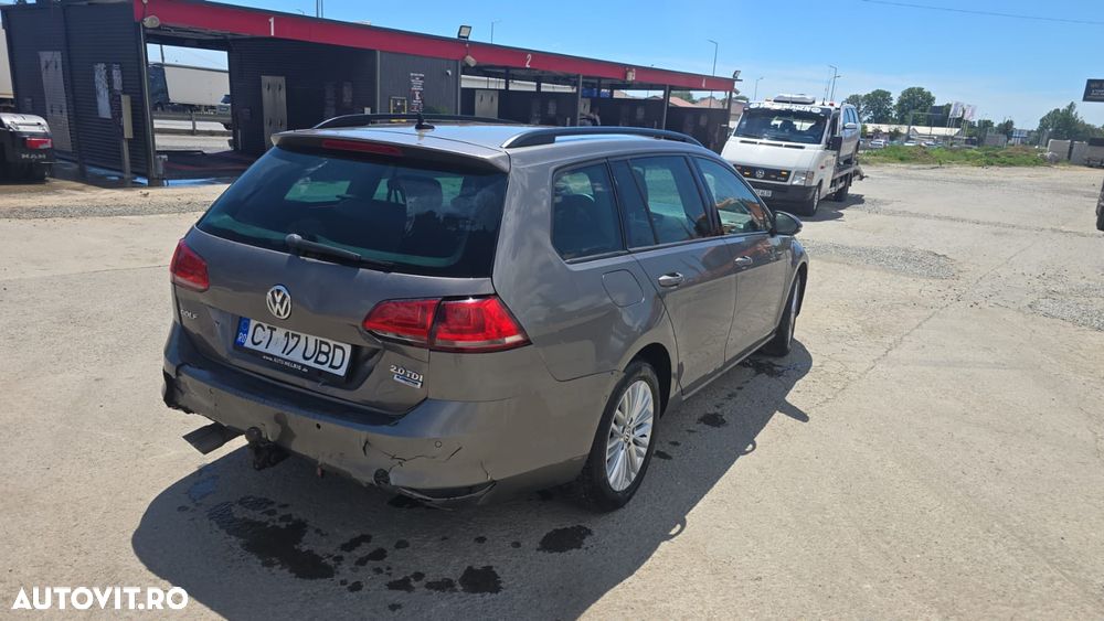 Volkswagen Golf 2.0 TDI 4Motion - 7