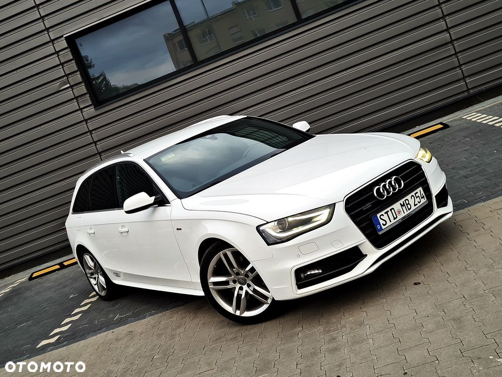 Audi A4 Avant 2.0 TDI DPF quattro S tronic S line Sportpaket - 2