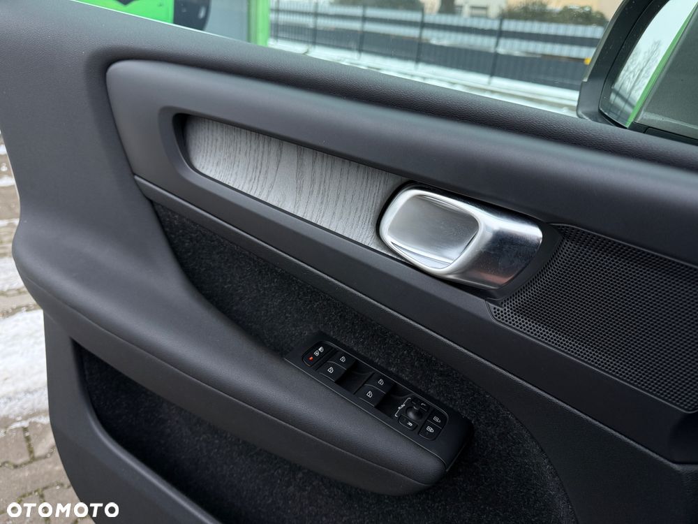 Volvo XC 40 D3 Momentum Pro - 17