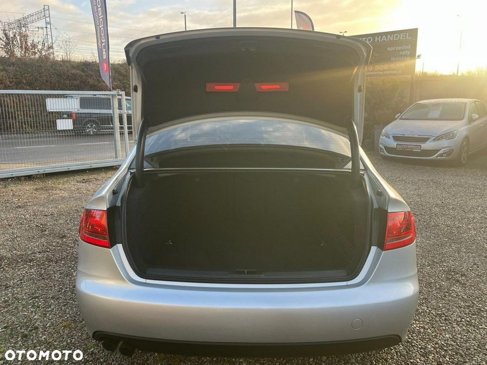 Audi A4 Limousine 1.8 TFSI Ambiente - 33