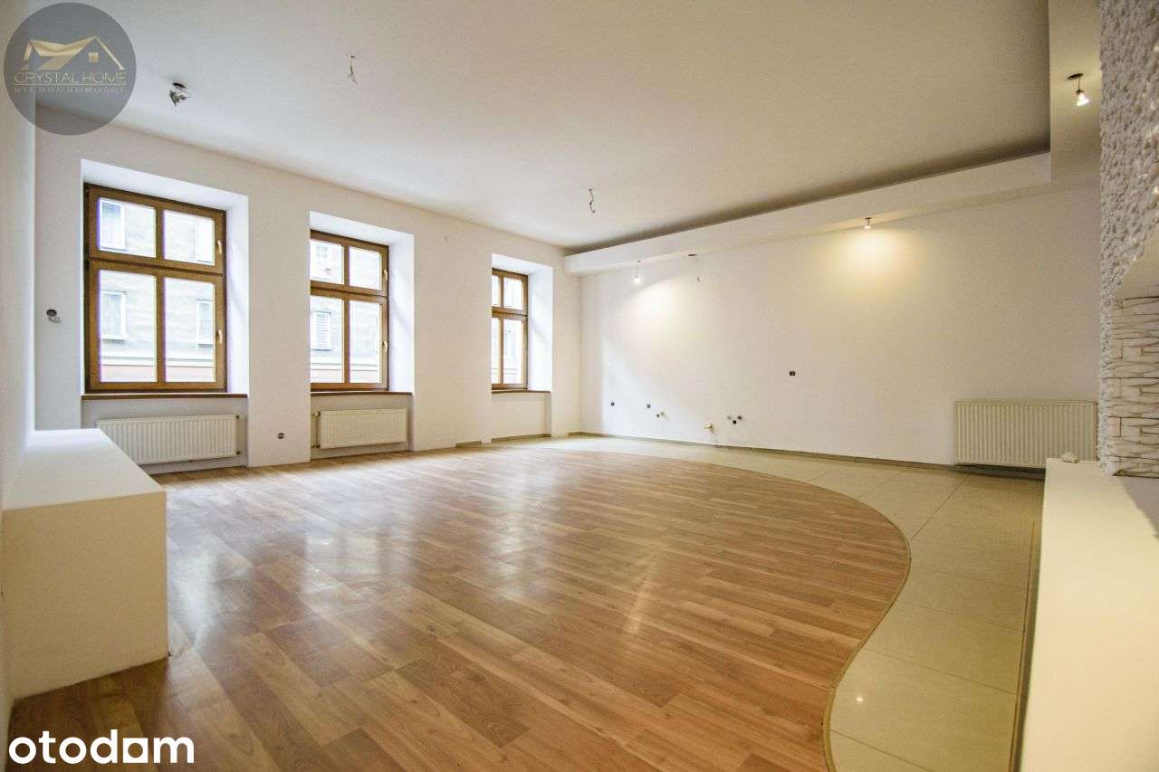 98M2/ 3 Pokoje/ I Piętro/ Centrum