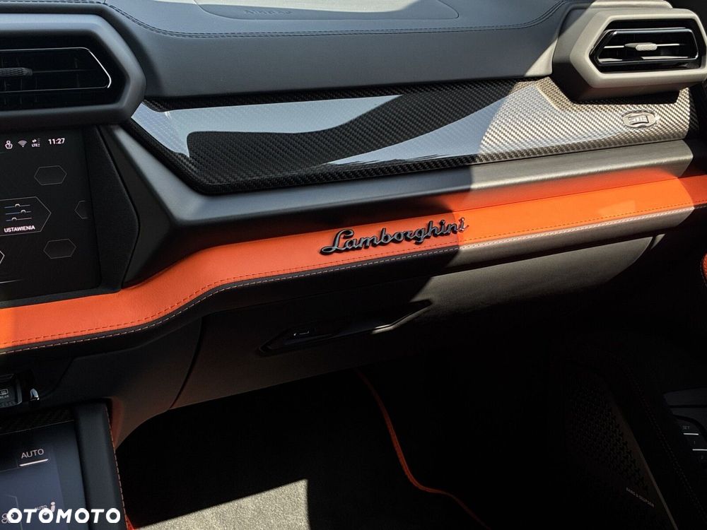 Lamborghini Urus - 13