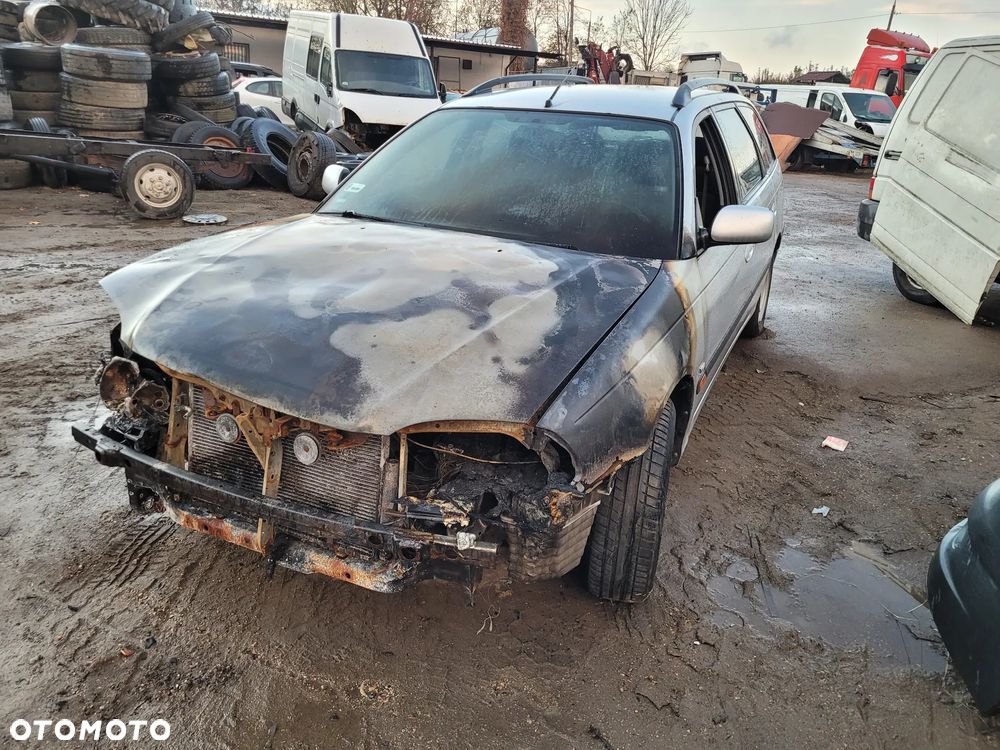 TOYOTA AVENSIS T22 KOMBI 199 maska pokrywa silnika klapa bagażnika zderzak lampa reflektor pas przedni stop lampy - 2