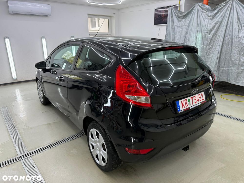 Ford Fiesta - 6