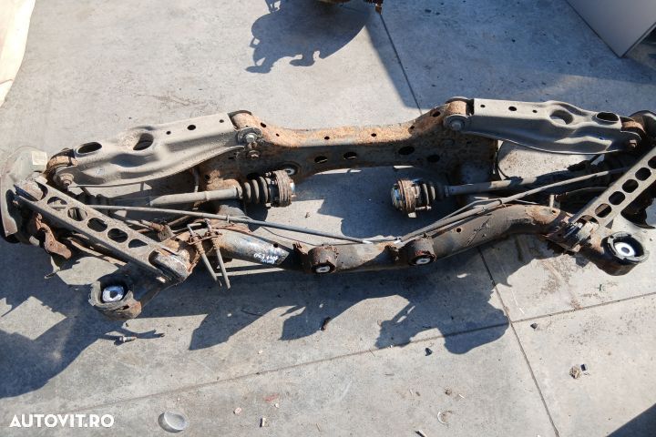 Punte spate BMW Seria 3 E90 [facelift] [2008 - 2013] Sedan 320d AT (1 - 4