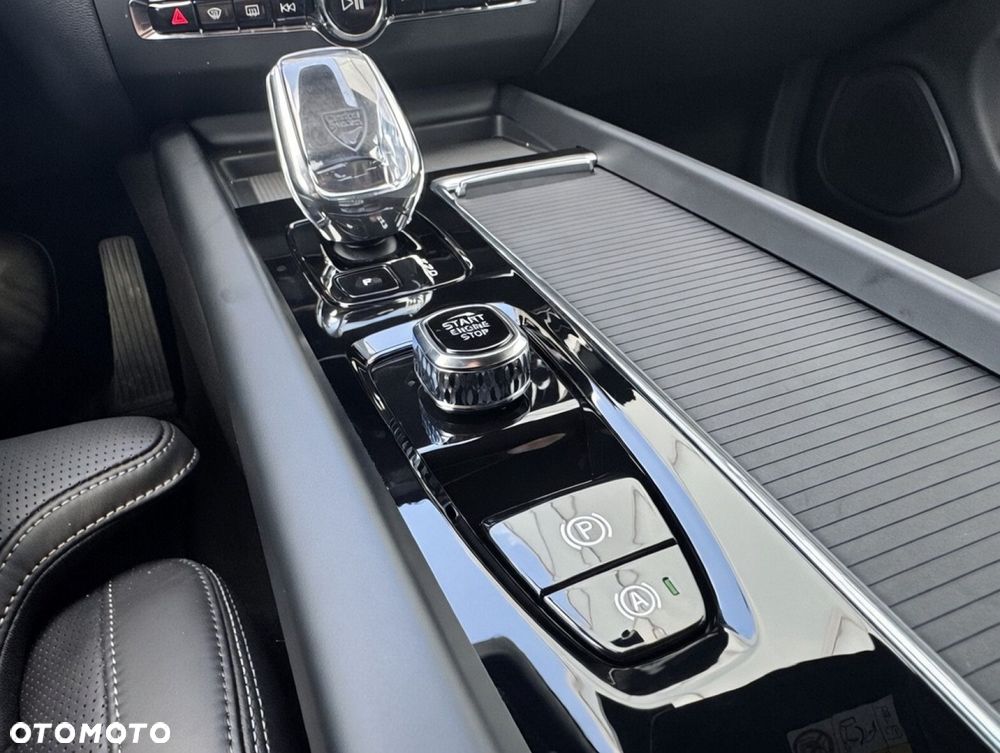 Volvo XC 60 - 22