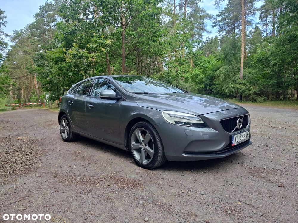 Volvo V40 T3 Drive-E Momentum - 3