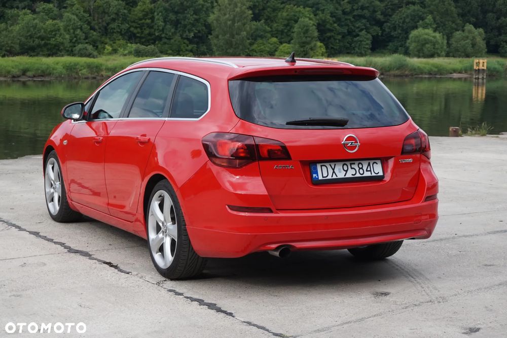 Opel Astra 1.4 Turbo - 10