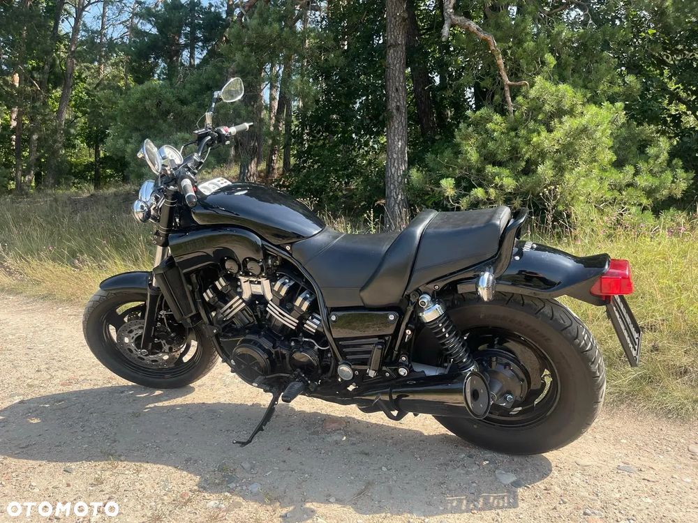 Yamaha V-MAX - 4
