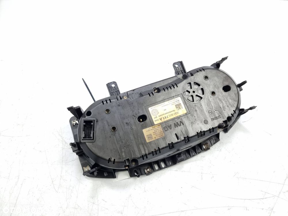 LICZNIK ZEGAR VOLKSWAGEN PASSAT B8 3G0920741A - 3