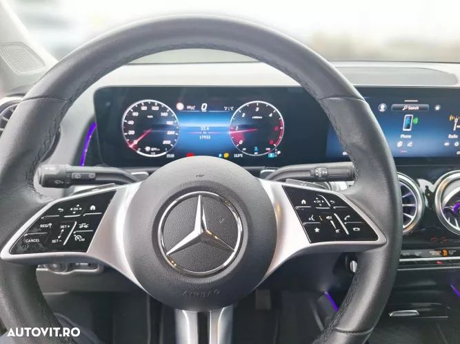 Mercedes-Benz GLB 200 d 4MATIC Aut. - 12