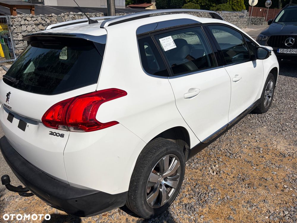 Peugeot 2008 PureTech 110 Stop&Start Style - 6