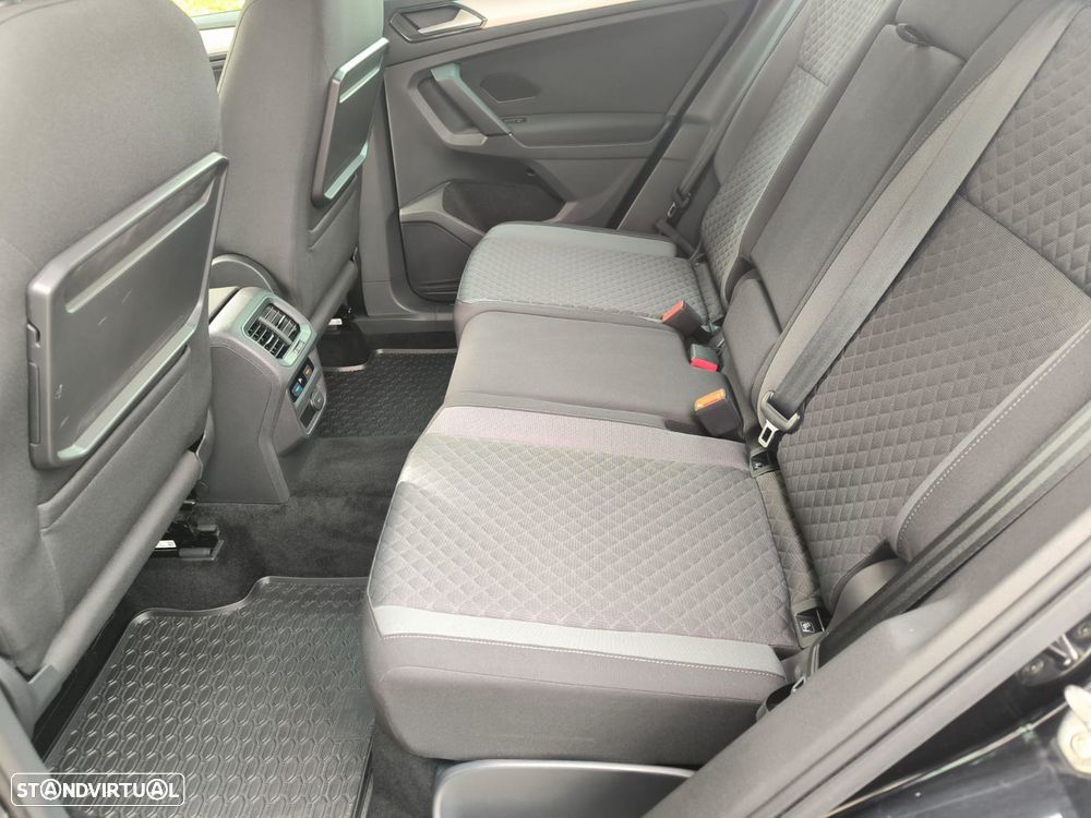 VW Tiguan 1.6 TDI Confortline - 24