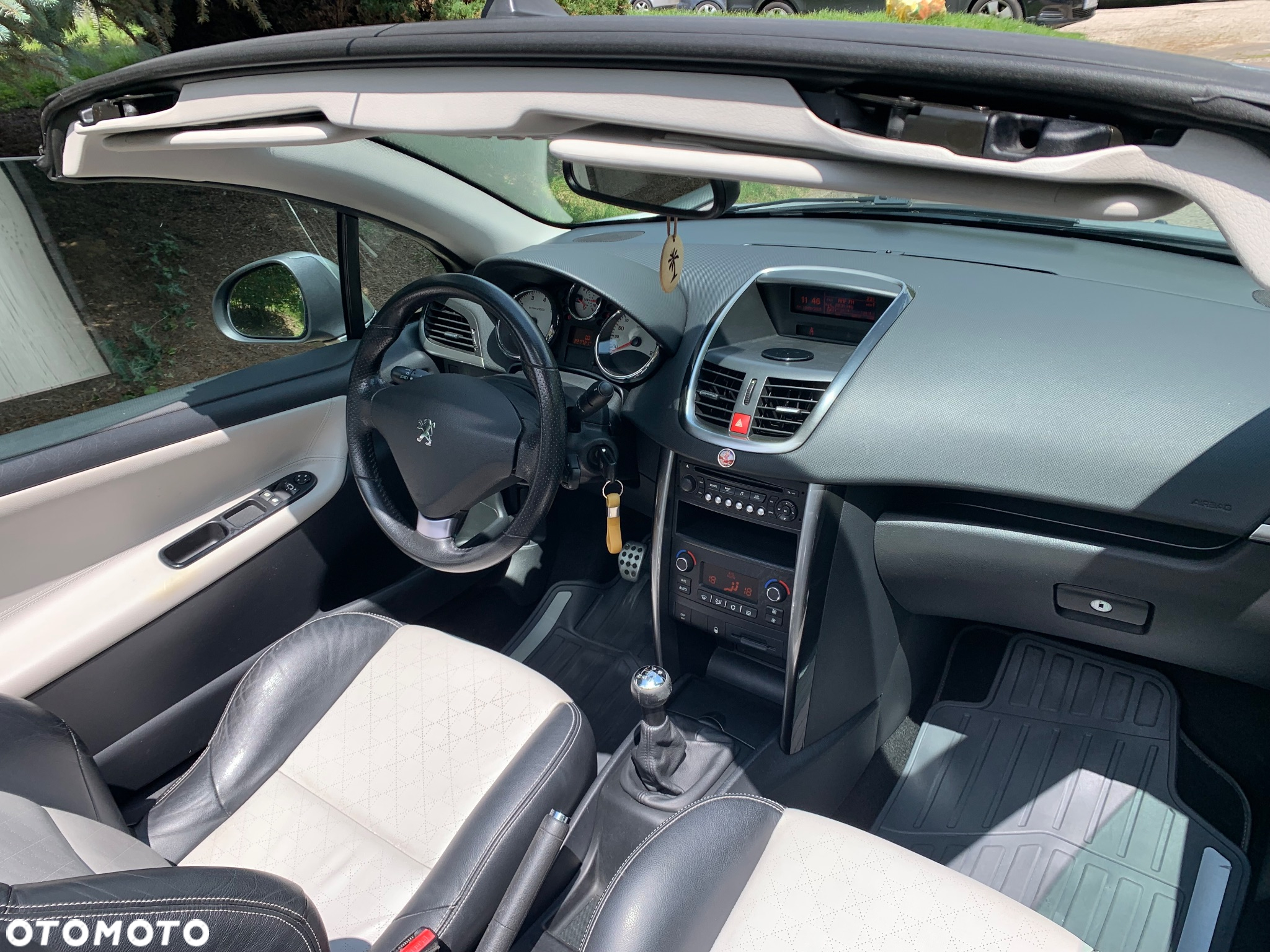 Peugeot 207 CC 120 VTi Roland Garros - 23