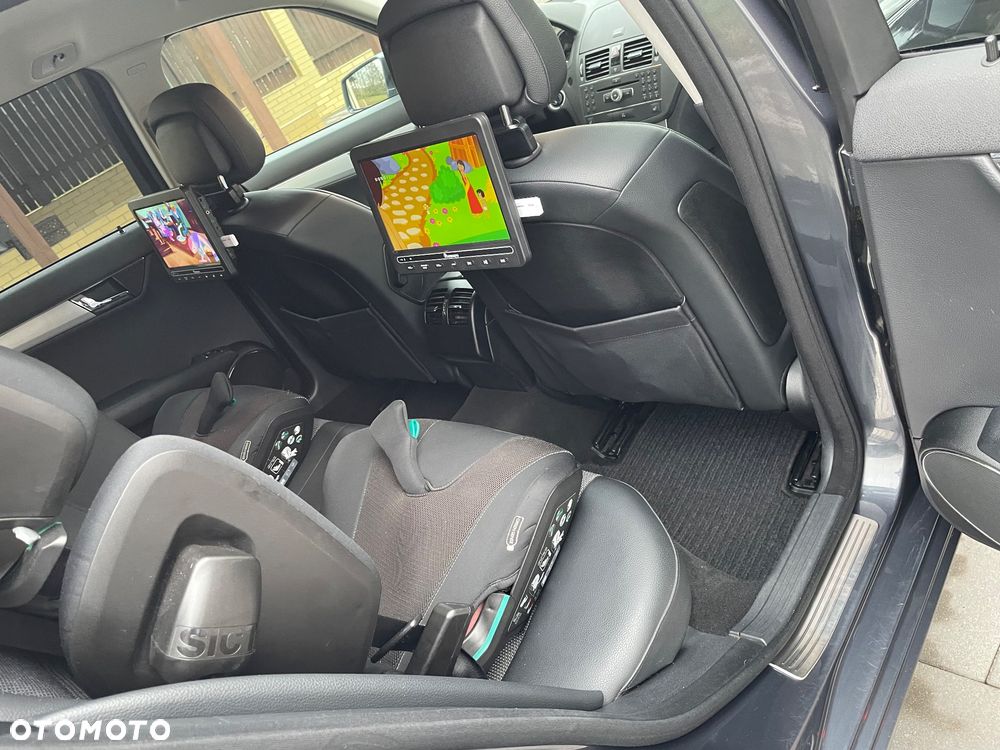 Mercedes-Benz Klasa C - 33