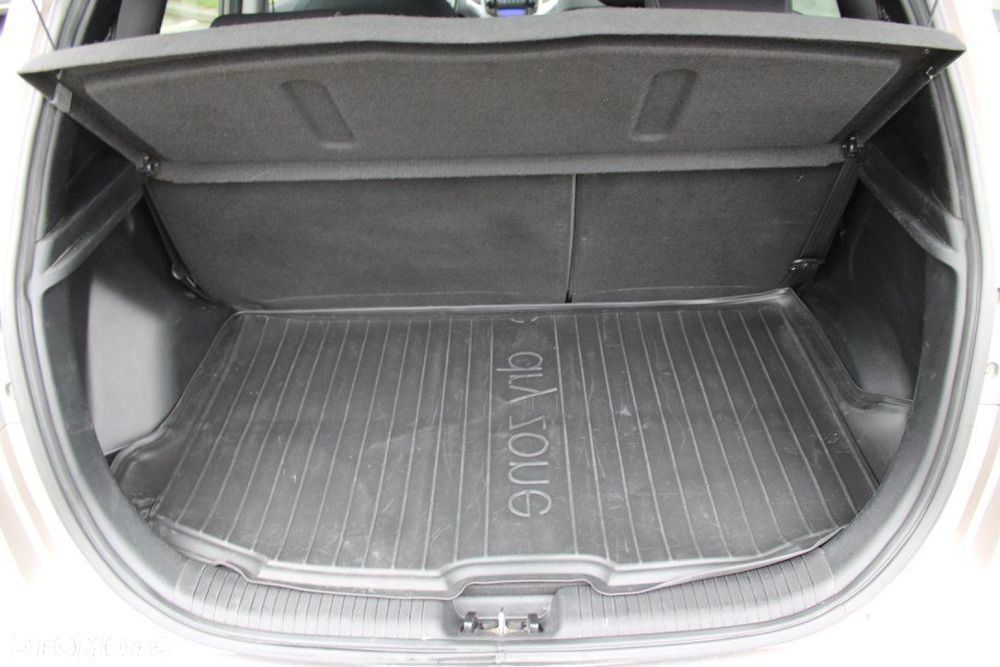 Hyundai ix20 - 17