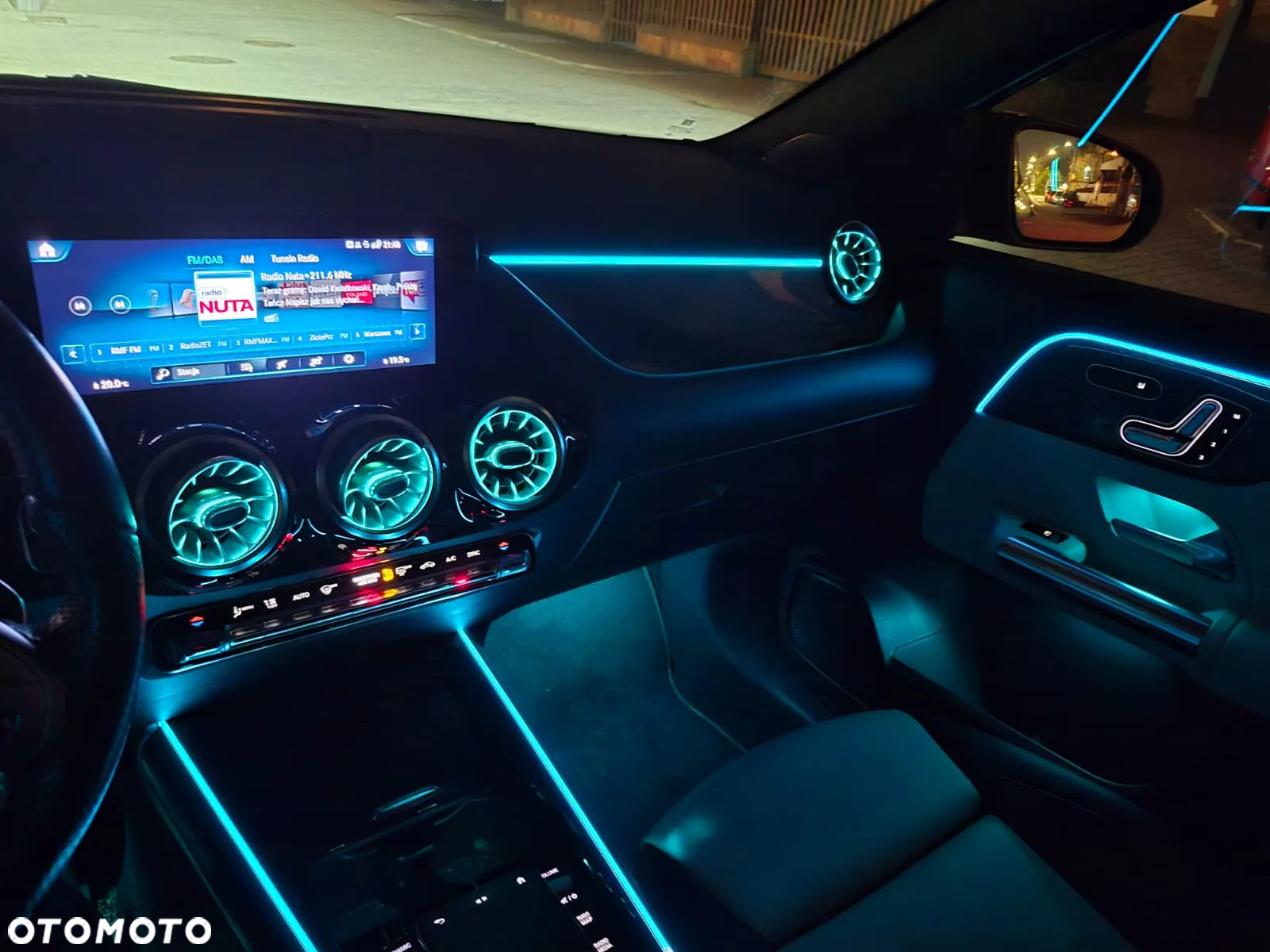 Mercedes-Benz GLA 200 AMG Line - 13