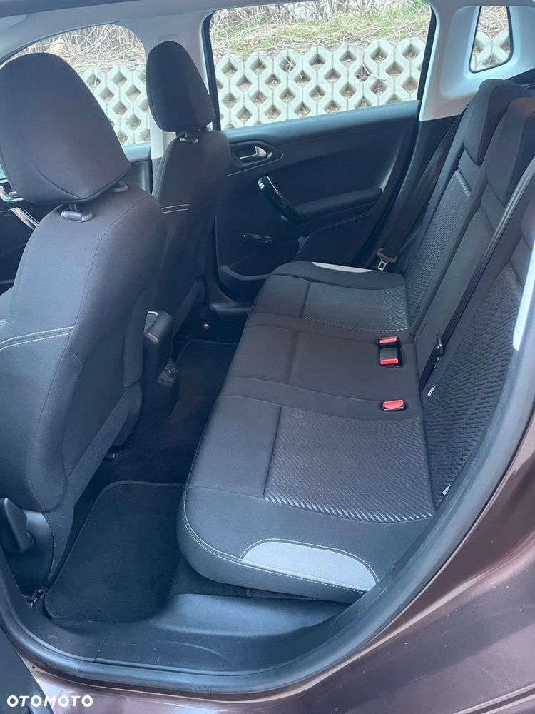 Peugeot 2008 PureTech 82 Access - 9