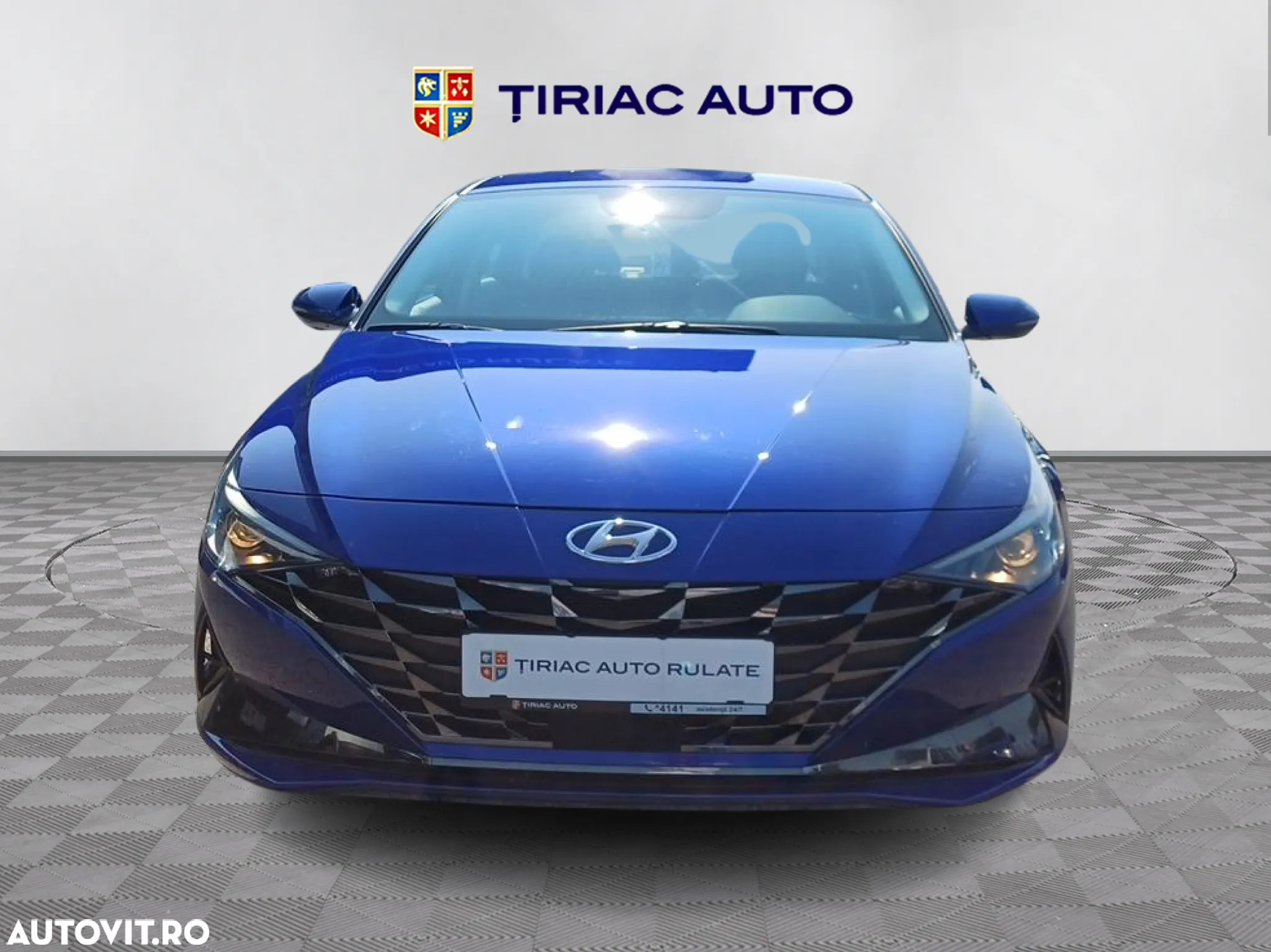 Hyundai Elantra - 8
