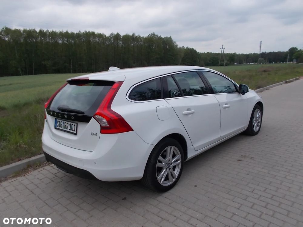 Volvo V60 D4 Edition - 6