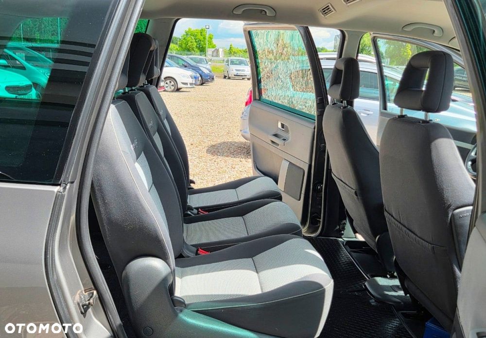 Volkswagen Sharan - 27