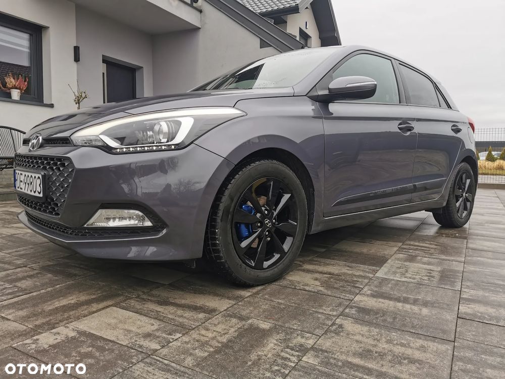 Hyundai i20 blue 1.2 YES Silver - 25