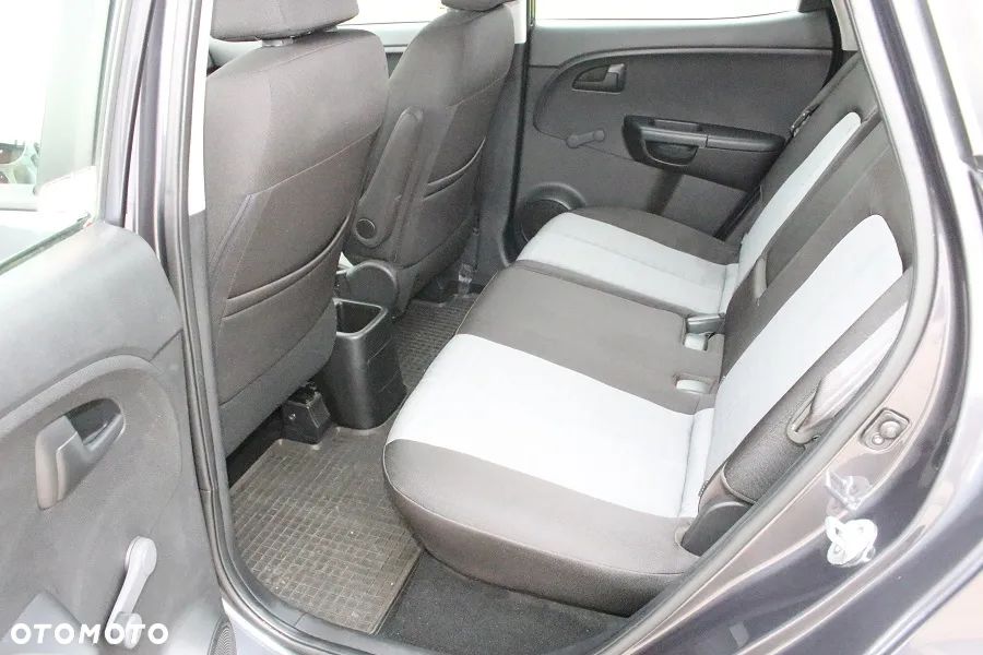 Kia Venga 1.6 M - 9