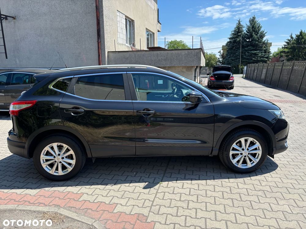 Nissan Qashqai 1.5 dCi Tekna - 4