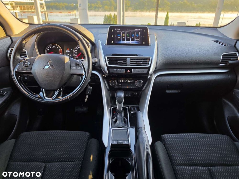 Mitsubishi Eclipse Cross - 6