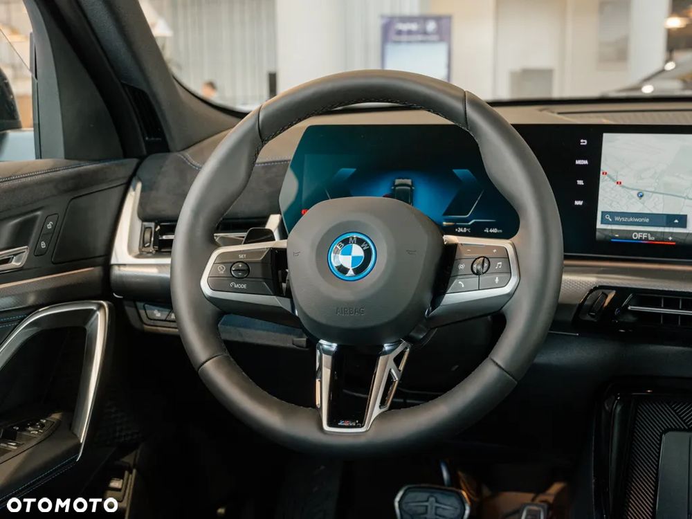 BMW iX2 eDrive20 - 7