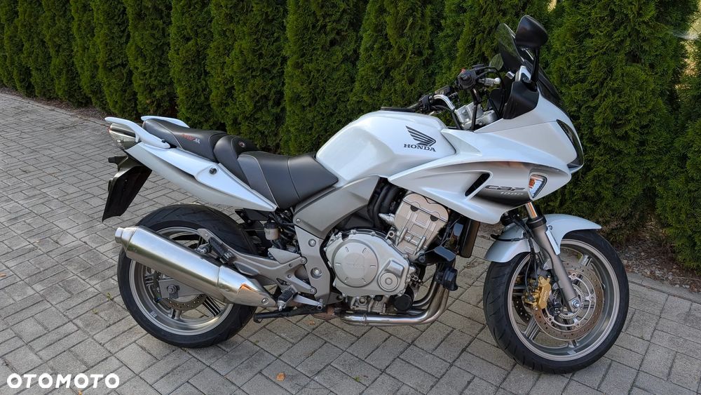 Honda CBF - 22