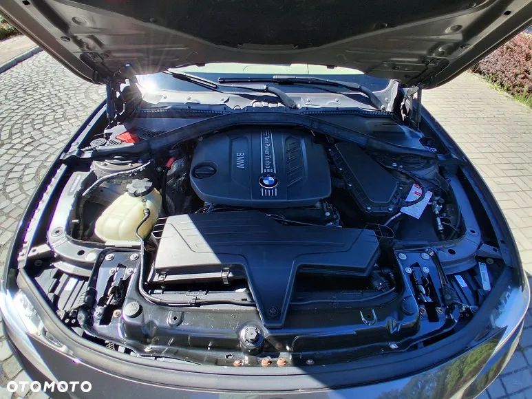 BMW Seria 3 320d xDrive DPF Edition Sport - 30