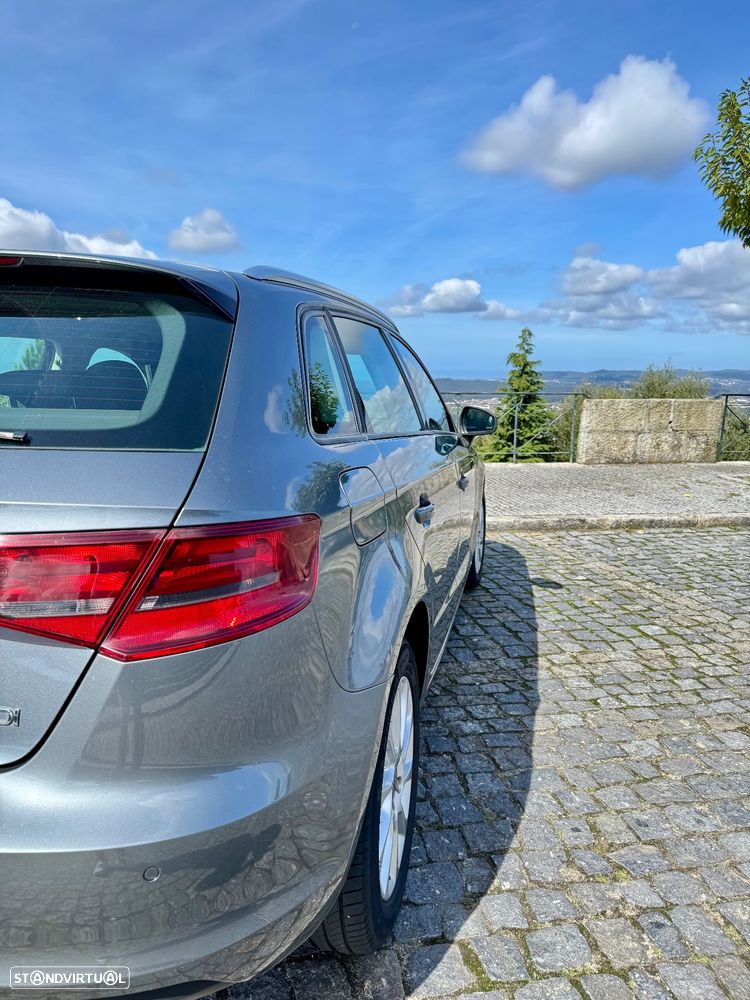 Audi A3 Sportback 1.6 TDI Attraction - 8