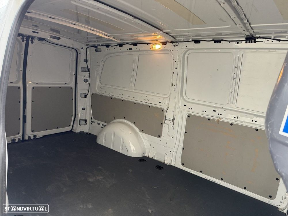 Mercedes-Benz eVito 111 - 13