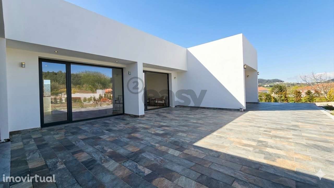 Moradia Térrea de Luxo com piscina - Grande imagem: 4/19