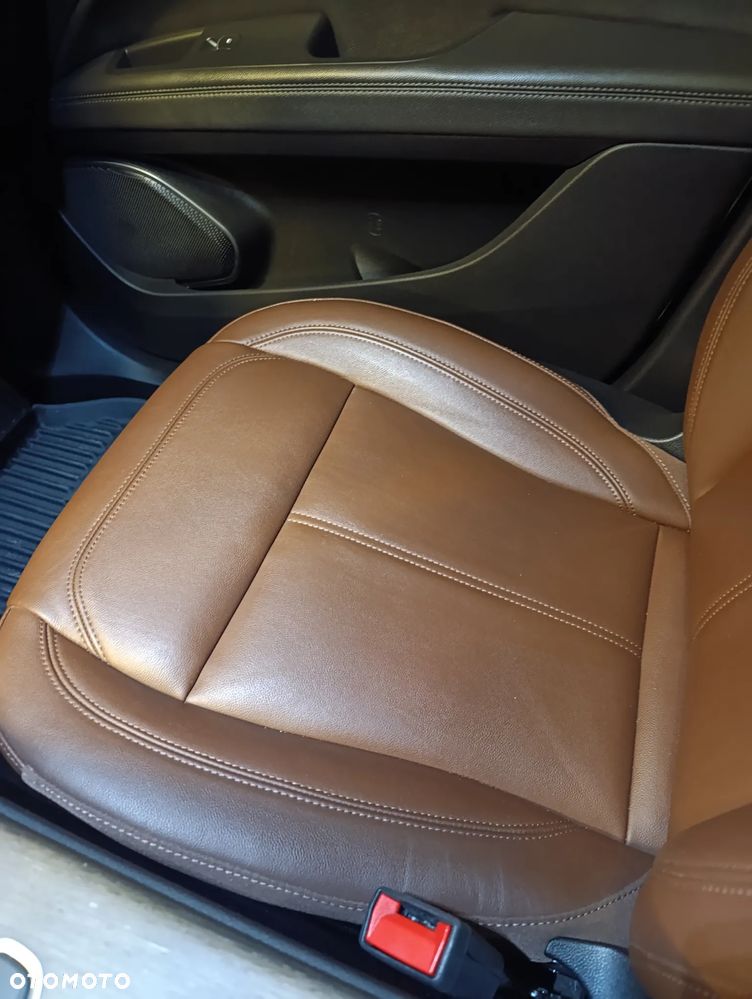 Alfa Romeo Stelvio 2.0 Turbo 16V AT8-Q4 Ti - 21