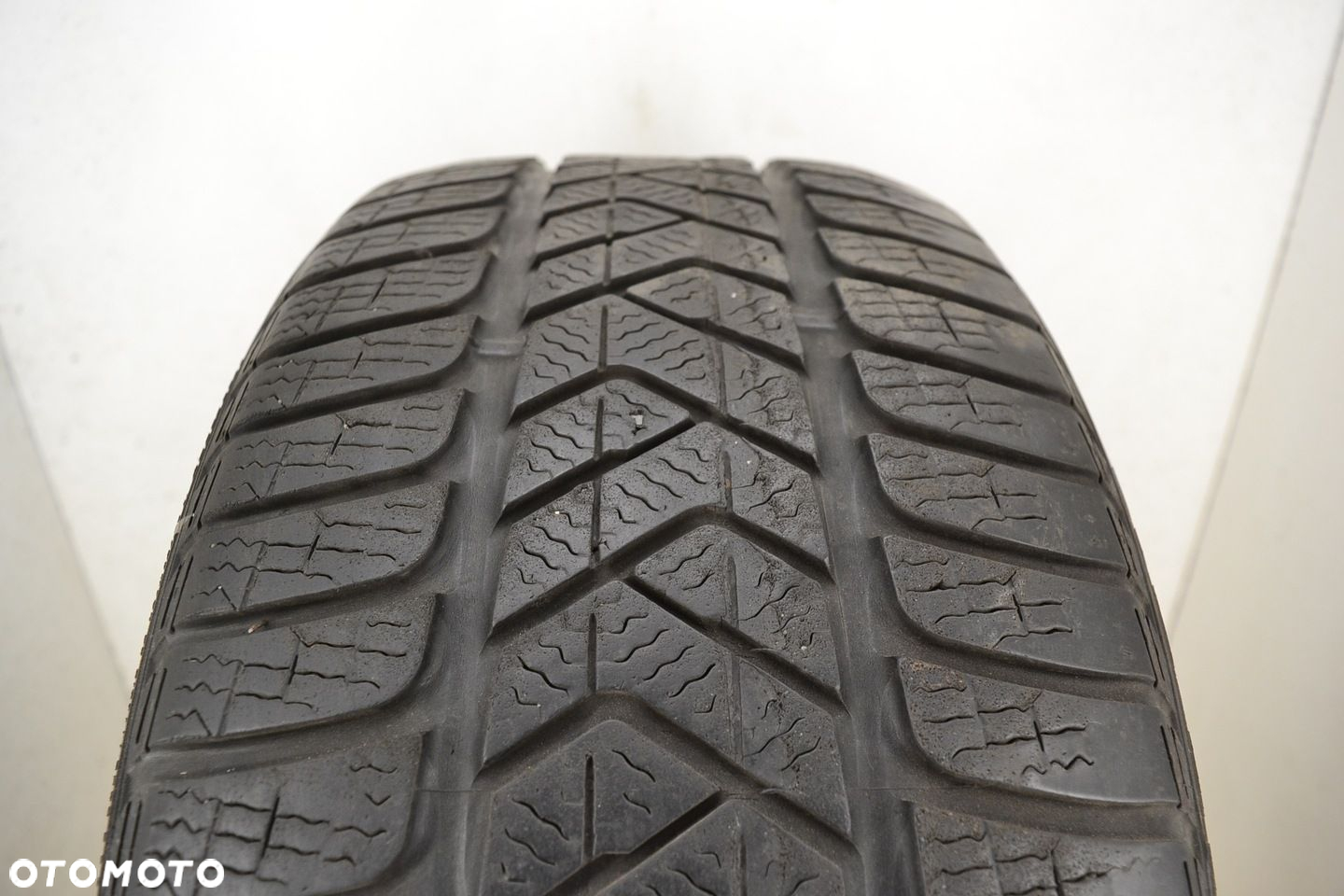 235/40R18 95V PIRELLI SOTTOZERO 3 WINTER 22425 - 2